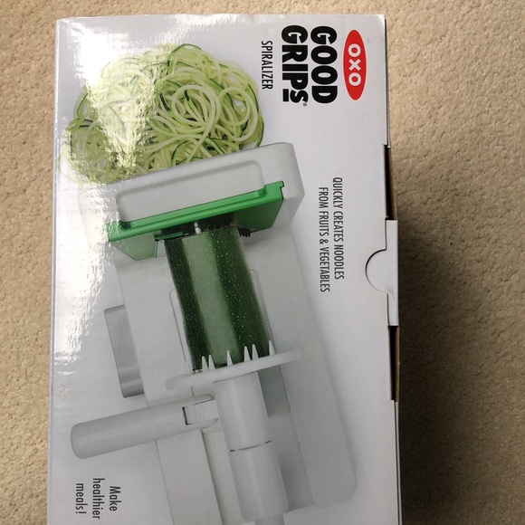 OXO Good Grips 3-Blade Tabletop Spiralizer with StrongHold Suction, White - Picture 5 of 14